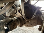 Underbody with Rear Drive Axle
