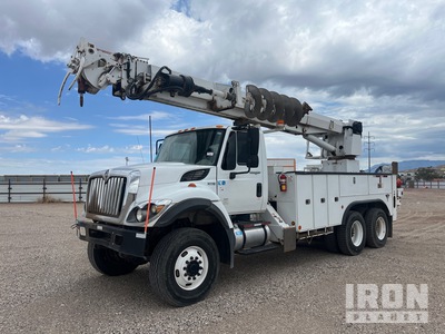 Altec D3060ATR on 2012 International Harvester 7400 SFA 6x4 Digger Derrick Truck