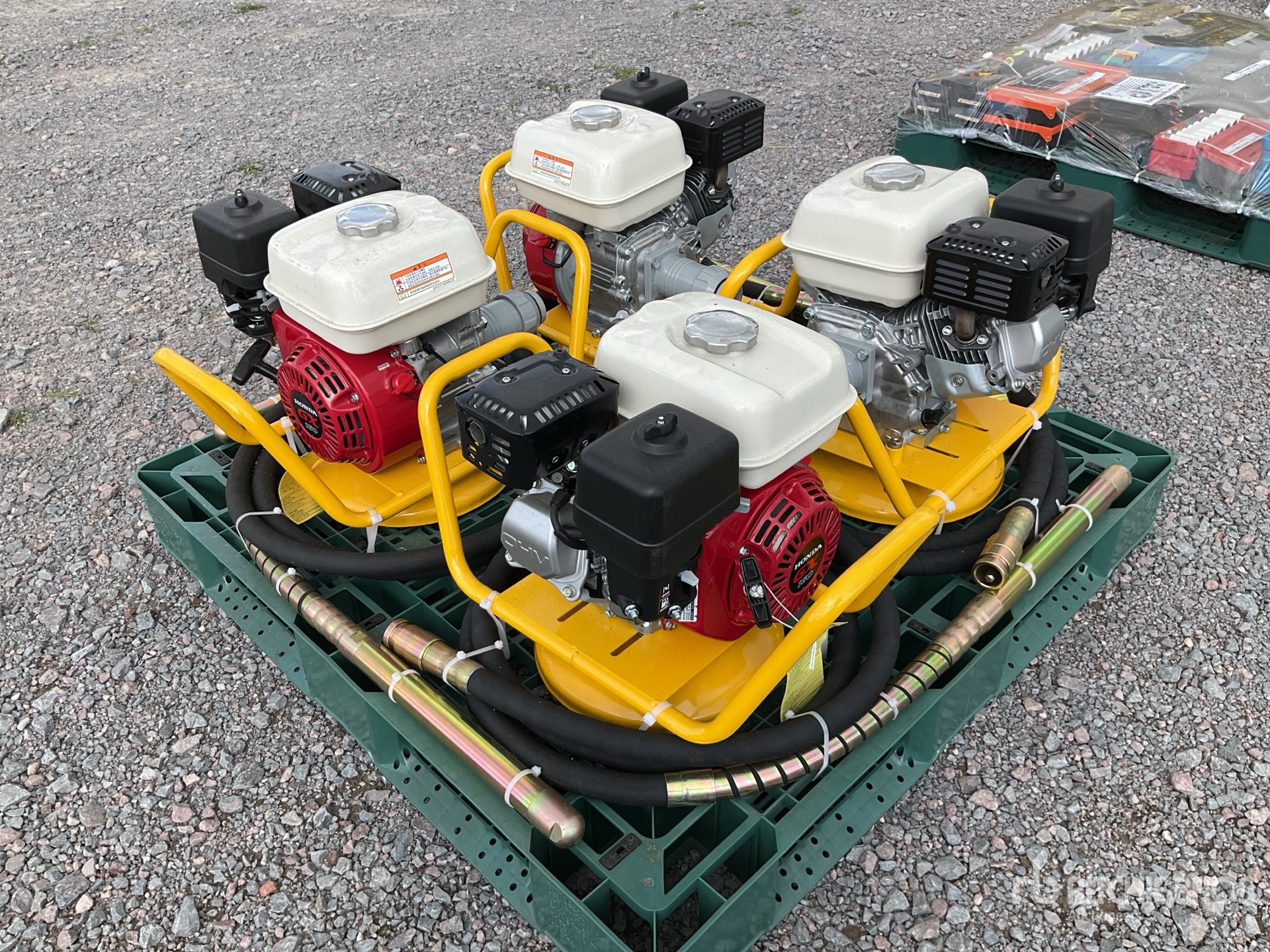 Quantity of (4) 2026 Honda CV-HGX Lote de Vibradores de Concreto (Sin Usar ) / Concrete Vibrator (Unused)