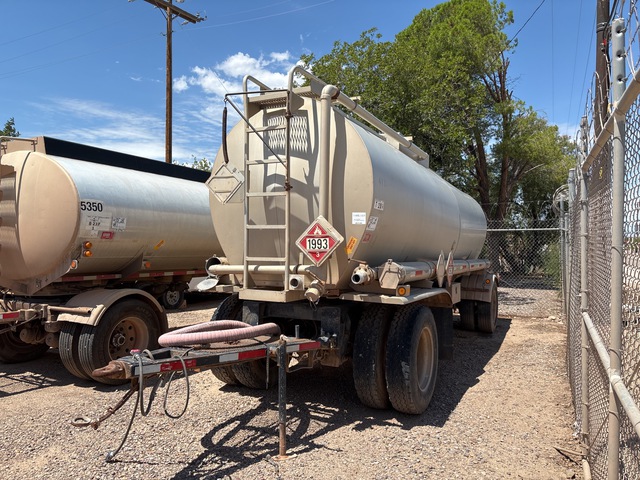 1998 Trailmaster 4620 gal S/A Turntable Pup Tanker Trailer 1998 Trailmaster 4620 gal S/A Turntable Pup Tanker Trailer