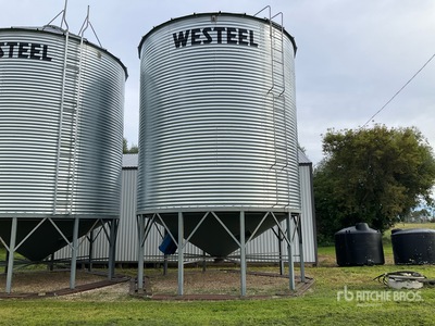 Westeel 1805 +/- 4900 bu 5 Ring Hopper Grain Bin