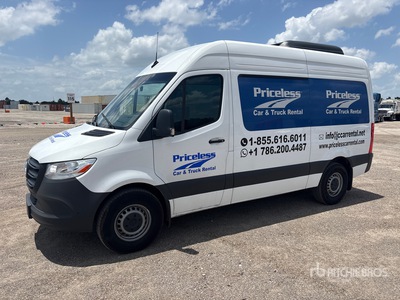 2024 Mercedes-Benz Sprinter 2500 10 Passenger Van