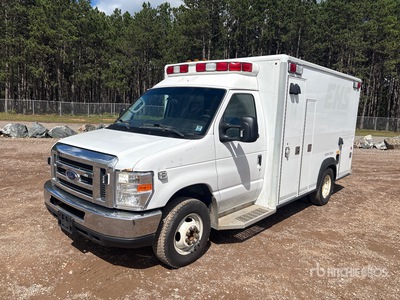 2019 Ford E-350 4x2 Ambulance