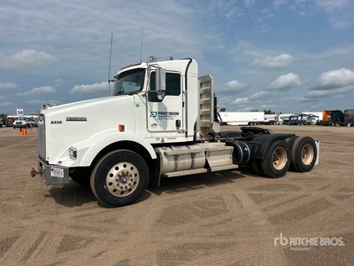 2014 Kenworth T800 6x4 T/A Dagcabine Trekker