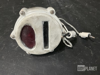 5SE02262-1 RH Tail Light Assembly