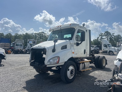 2017 Freightliner Cascadia 113 4x2 S/A Day Cab Truck Tractor (Inoperable)