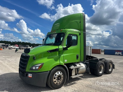 2022 Freightliner Cascadia 116 6x4 T/A Dagcabine Trekker