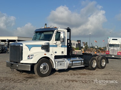 2012 Freightliner Coronado 122 6x4 Camion cabrestante