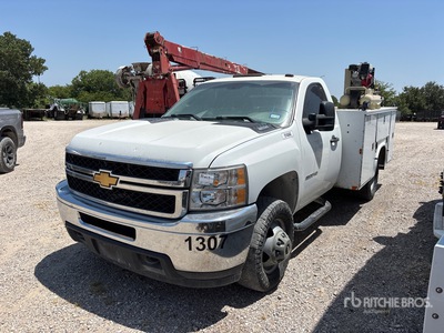 2013 Chevrolet 3500 Utility Truck (Inoperable)