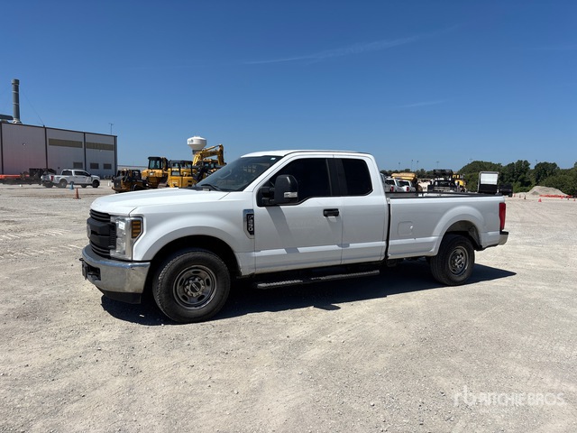 1FT7X2A67JEC27196 2018 photo no. 1