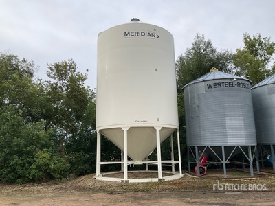 Meridian MGM5300 +/- 5300 bu Smooth Wall Hopper Grain Bin