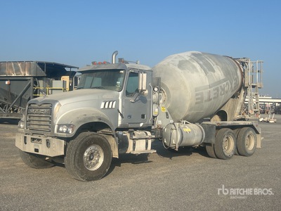 2017 Mack GU713 6x4 Mixer Truck