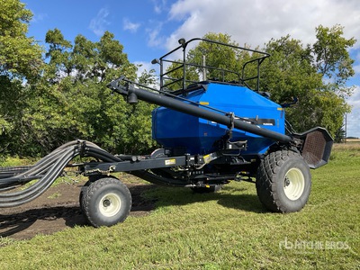 New Holland SC230 230 bu Tow-Behind Air Cart