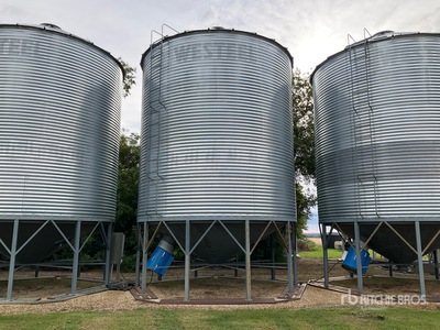 Westeel 1805 +/- 4950 bu 5 Ring Hopper Grain Bin