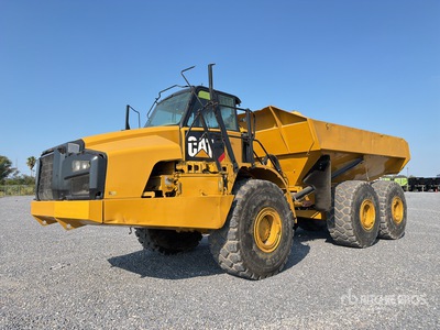 2011 Cat 740B Camion Articulado / Articulated Dump Truck