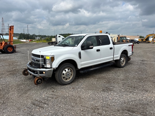 2019 Ford F-250 XLT 4x4 Crew Cab Pickup