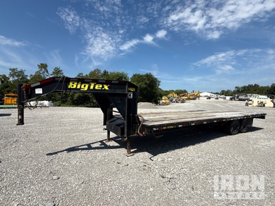 2018 Big Tex 14GN-26 26 ft T/A Gooseneck Flatbed Trailer