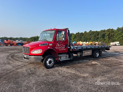 2022 Freightliner M2 106 4x2 Schiebeplateauschleppwagen