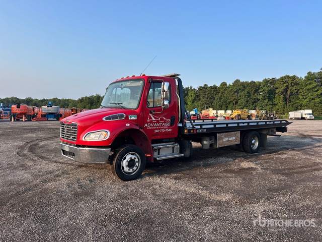 2022 Freightliner M2 106 4x2 Rollback Truck