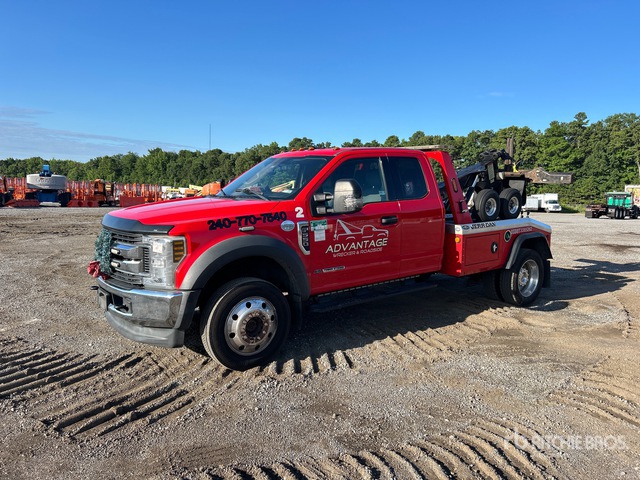 2018 Ford F-550 XLT 4x4 Extended Cab Tow Truck