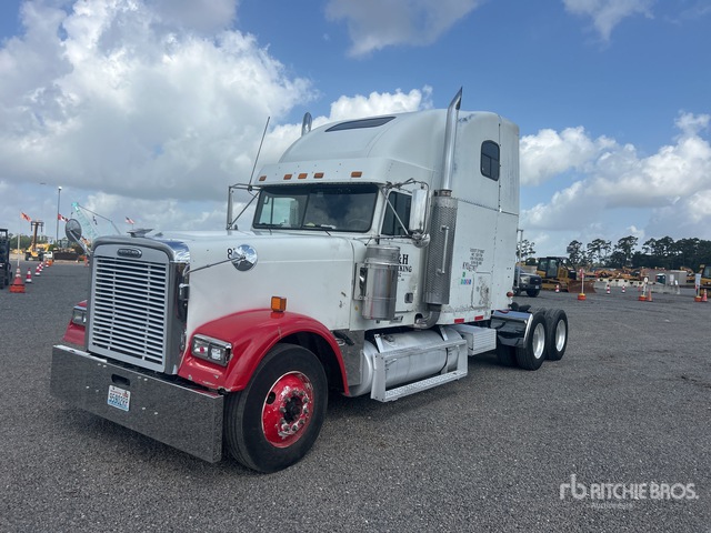 2000 Freightliner FLD 120 6x4 T/A Sleeper Truck Tractor