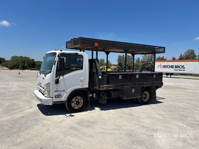 2014 Isuzu NPR 4x2 Camión Caja Abierta