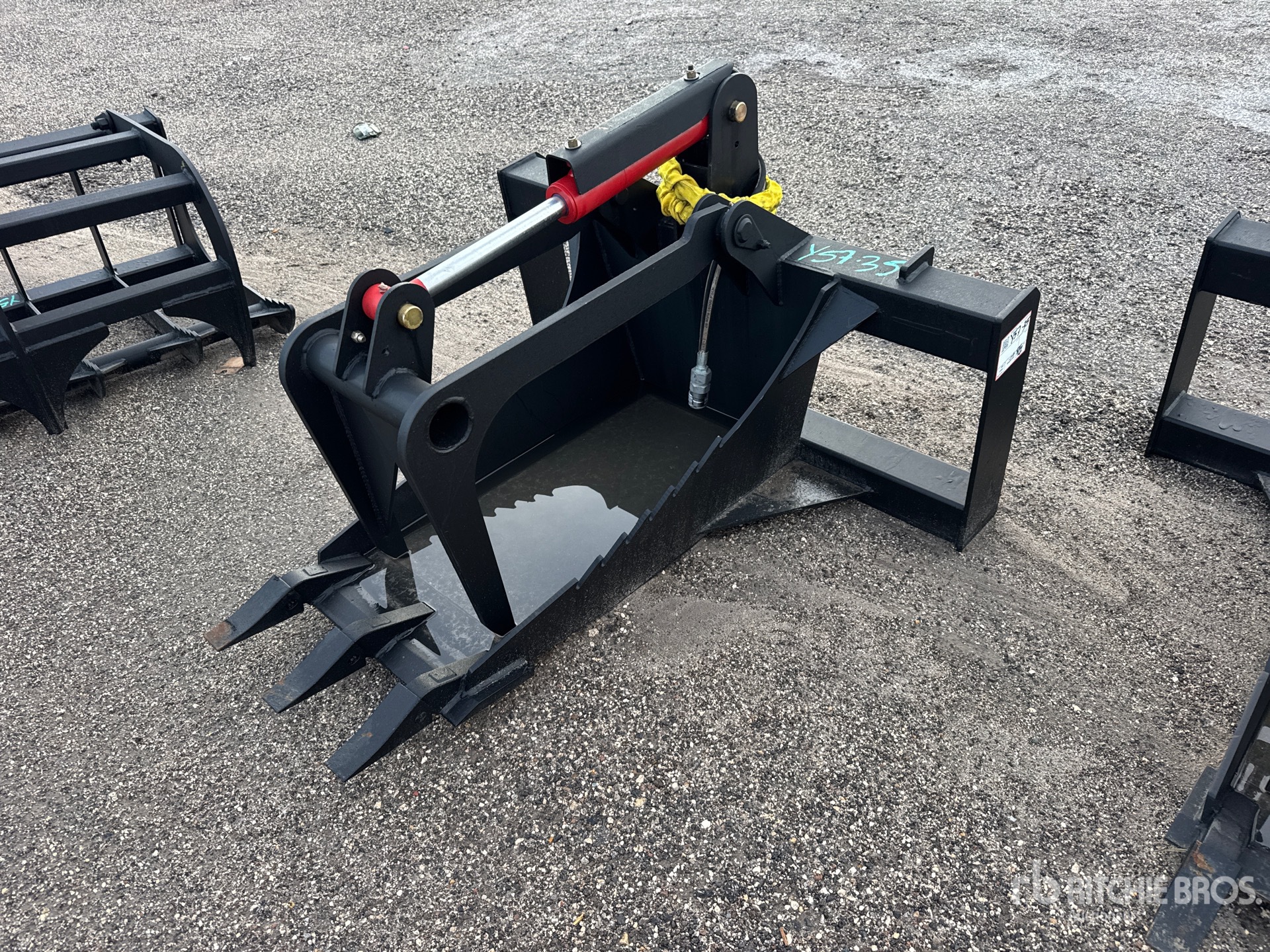 All-Star 16 in Stump Skid Steer Grapple (Unused)