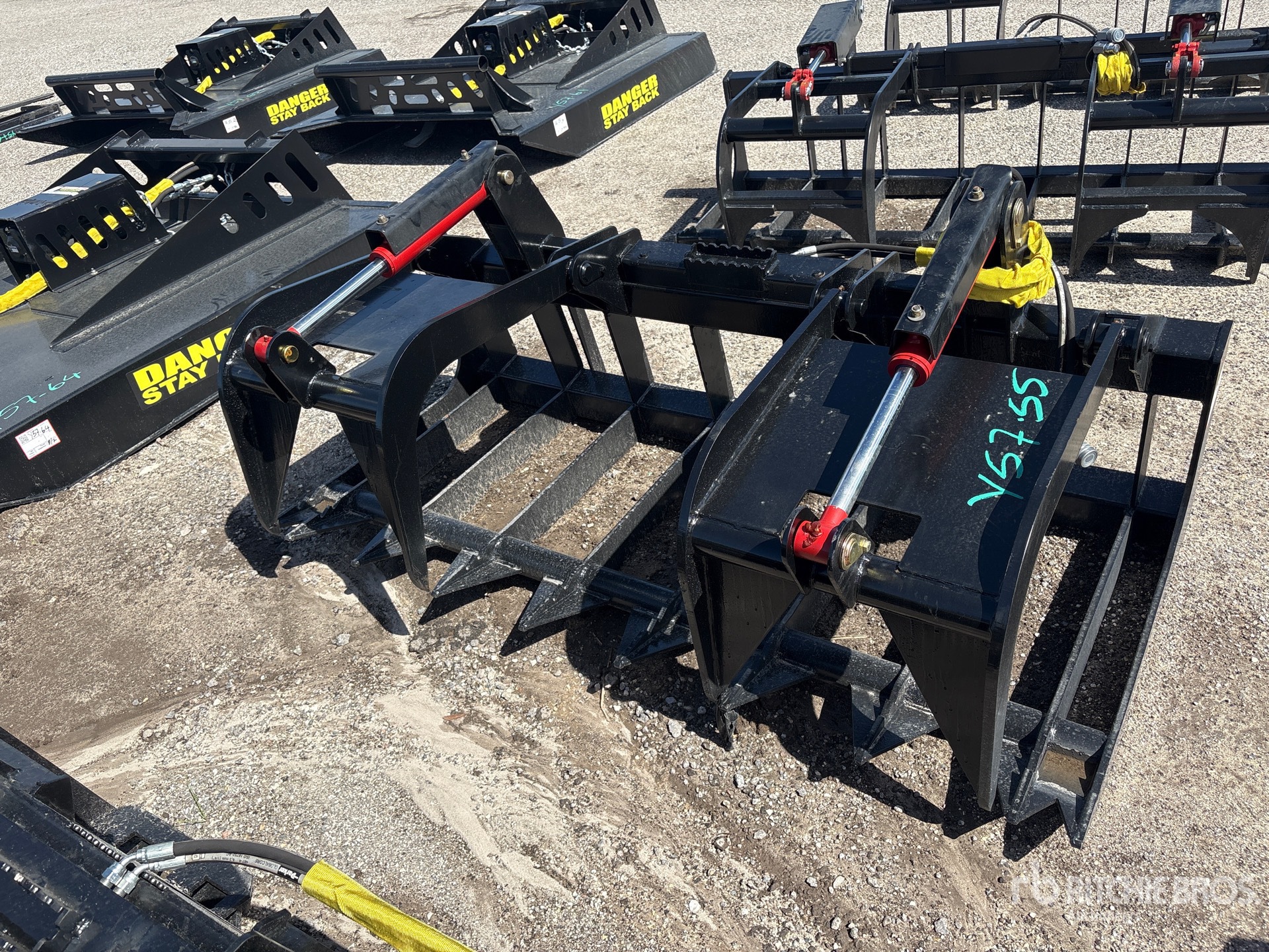 All-Star 72 In E-Series Root Skid Steer Grapple (Unused)