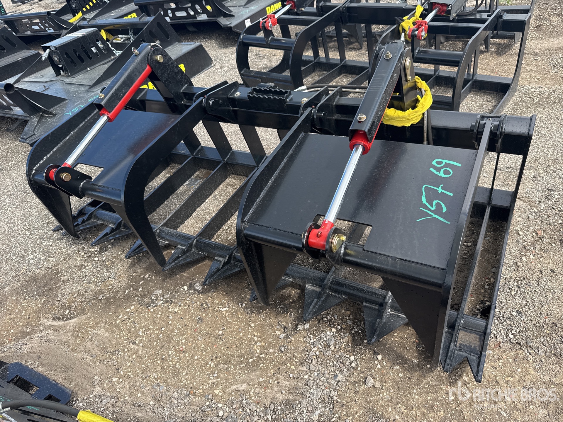All-Star 80 in Q/C Root Skid Steer Grapple (Unused)