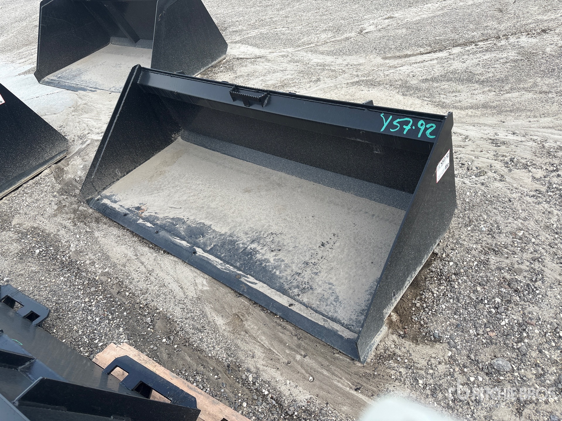 Mid-State 72 in General Purpose Skid Steer Bucket (Unused)