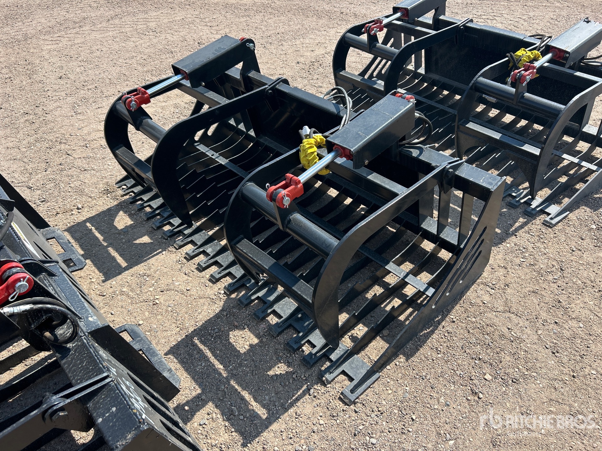All-Star 72 in Root Skid Steer Grapple Bucket
