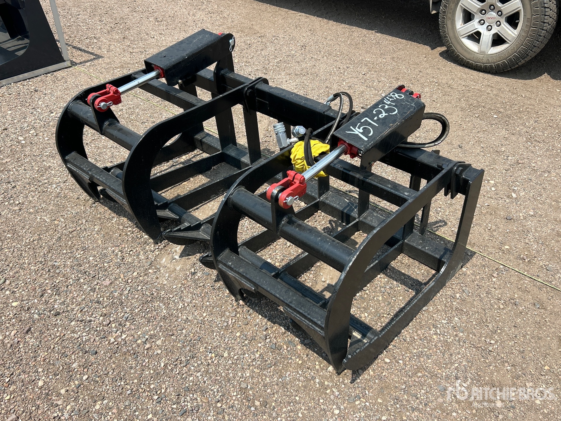 All-Star 60 in Root Skid Steer Grapple Bucket