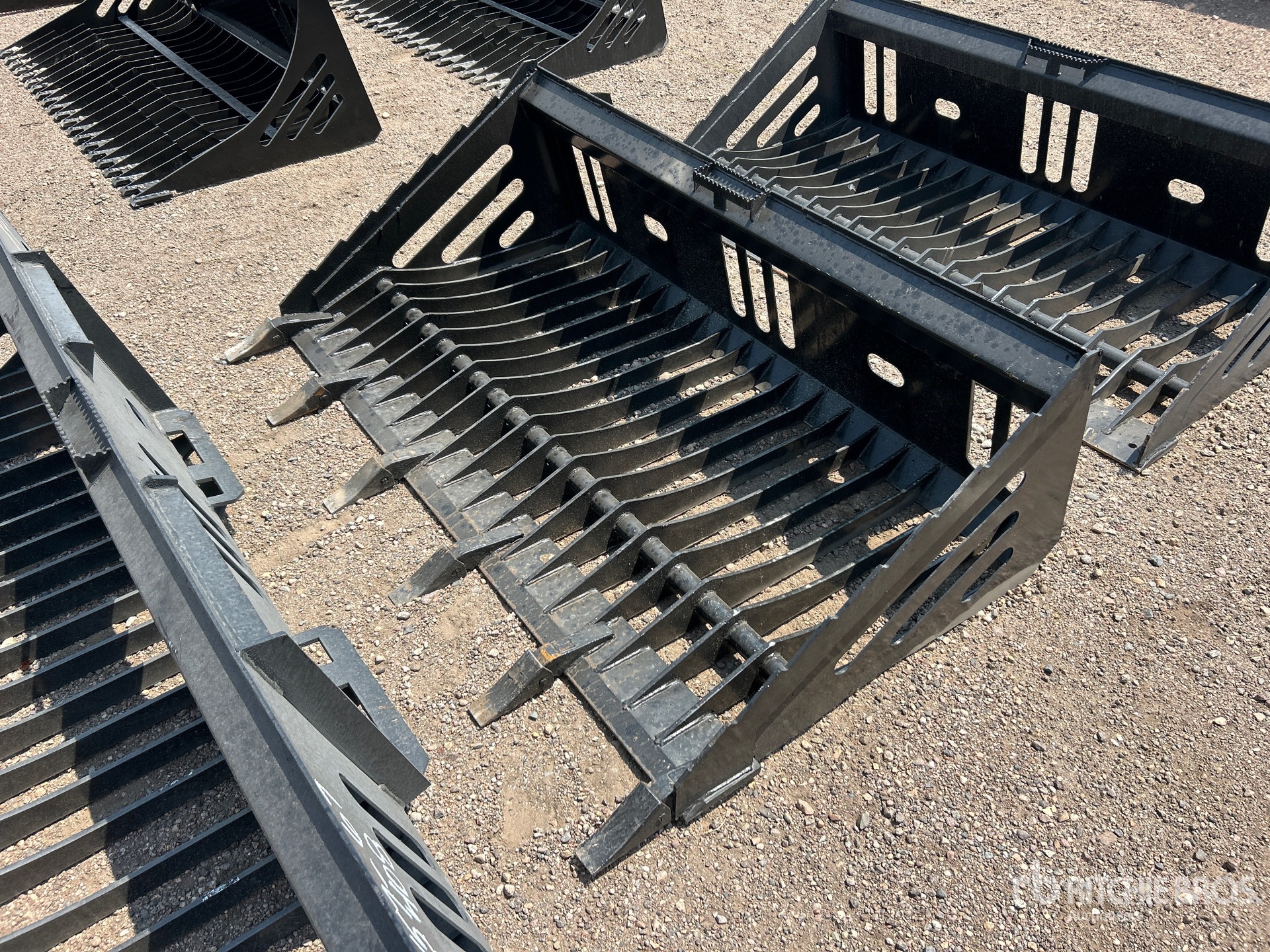 Mid-State 68 in Skeleton Skid Steer Bucket