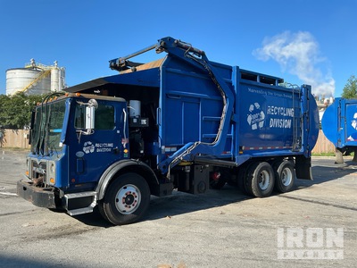 2014 Mack MRU613 6x4 Front Loader Vuilniswagen