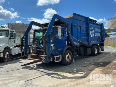 2012 Mack MRU600 6x4 Front Loader Front Loader Vuilniswagen