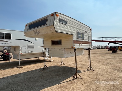 Skipper 8 ft Truck Camper