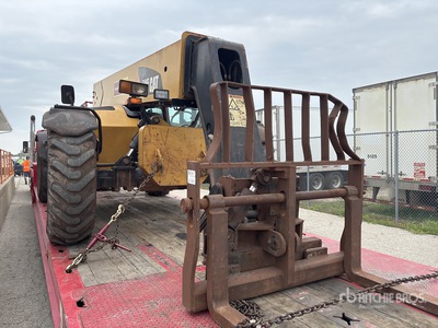 2015 Cat TL943C を見 Telehandler