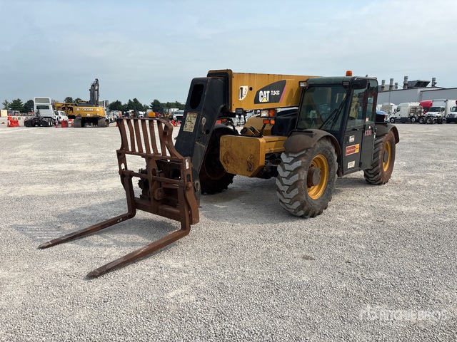 2015 Cat TL943C Telehandler