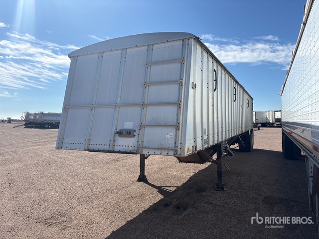 1983 Merritt 42 ft T/A Hoppers Grain Trailer