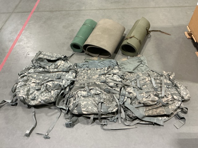 (35) Sleeping Mats & (36) Large Field Packs (35) Sleeping Mats & (36) Large Field Packs
