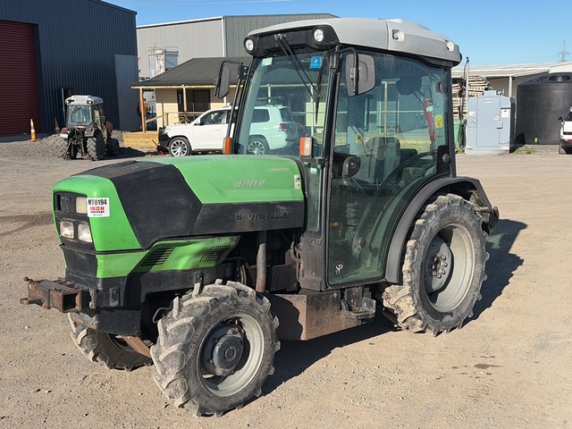 2019 Deutz-Fahr Agroplus V320 GS E3 4WD Tractor 2019 Deutz-Fahr Agroplus V320 GS E3 4WD Tractor