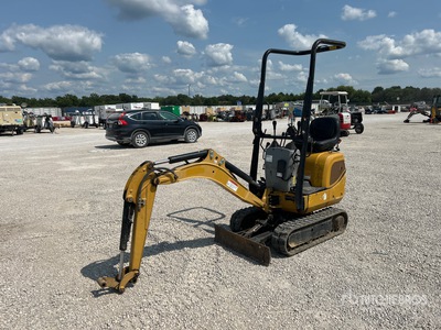 2019 Cat 300.9D حفارة صغيرة