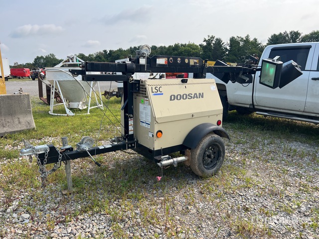 2017 Doosan LSC Light Tower