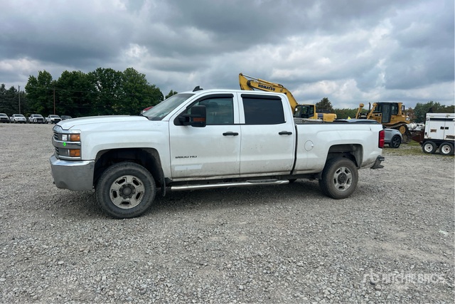 2017 Chevrolet Silverado 2500 LT 4x4 Crew Cab Pickup