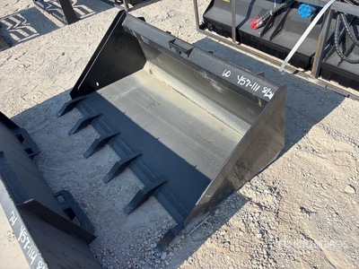 Mid-State 60 in Low Pro w/Teeth Skid Steer Bucket (Unused)