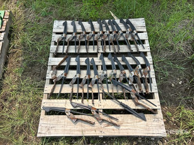 Quantity of (24) Flex Finger Crop Lifters