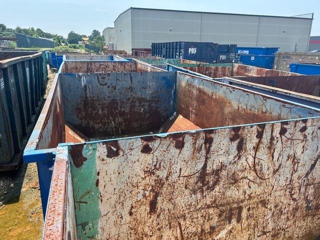 12 ft 15 cyd Roll-Off Container 12 ft 15 cyd Roll-Off Container