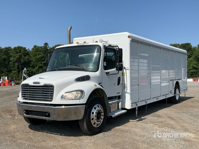 2009 Freightliner M2 106 4x2 14 Bay Camión de bebidas
