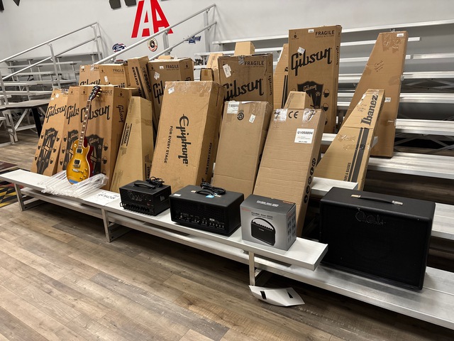 Various Les Paul, Gibson & Fender Guitars (Qty. 22) and Amplifiers (Qty. 4)