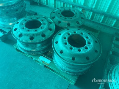 Quantity of (3) 22.5 Inch Aluminum Rueda
